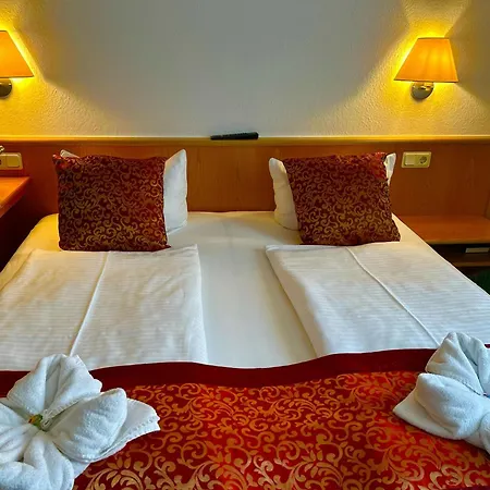 Hotel Domschatz-2
